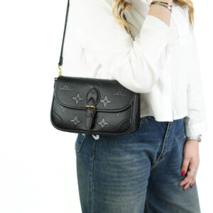 خرید کیف لویی ویتون کد17 گالری آماتا